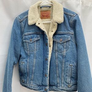 Levi’s Sherpa trucker jean jacket
